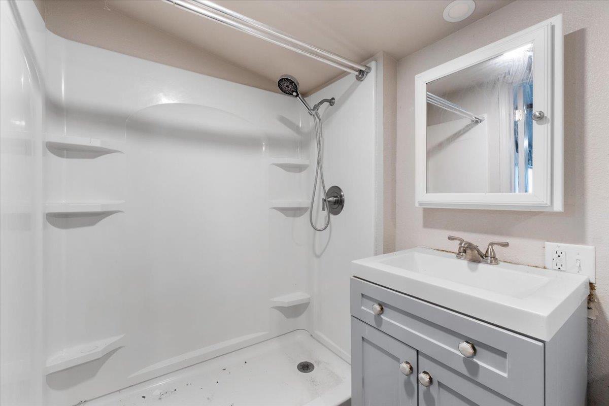 1009 Bluebird Dr Property Photo 30