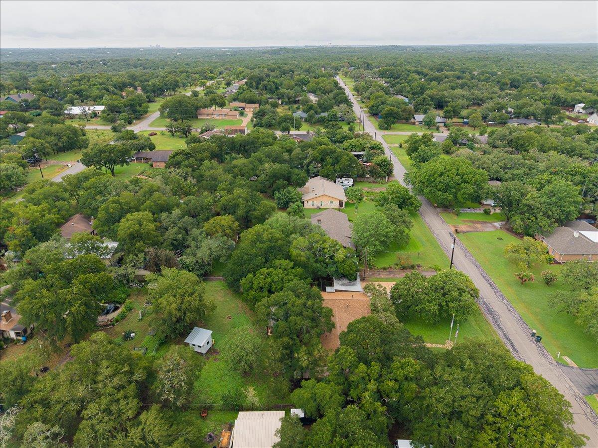 1009 Bluebird Dr Property Photo 40