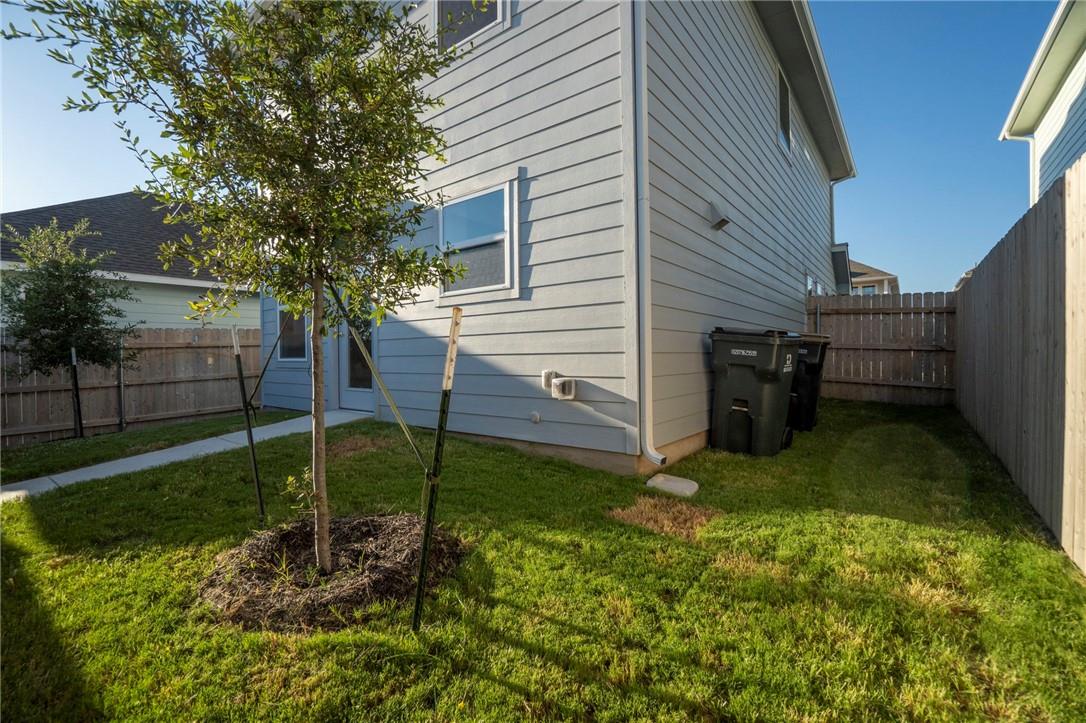 9507 Morning Iris Dr Property Photo 32