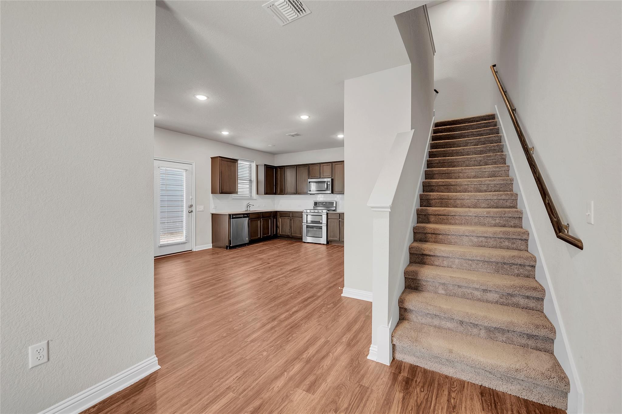 7911 Frida Bnd 68 Property Photo 4