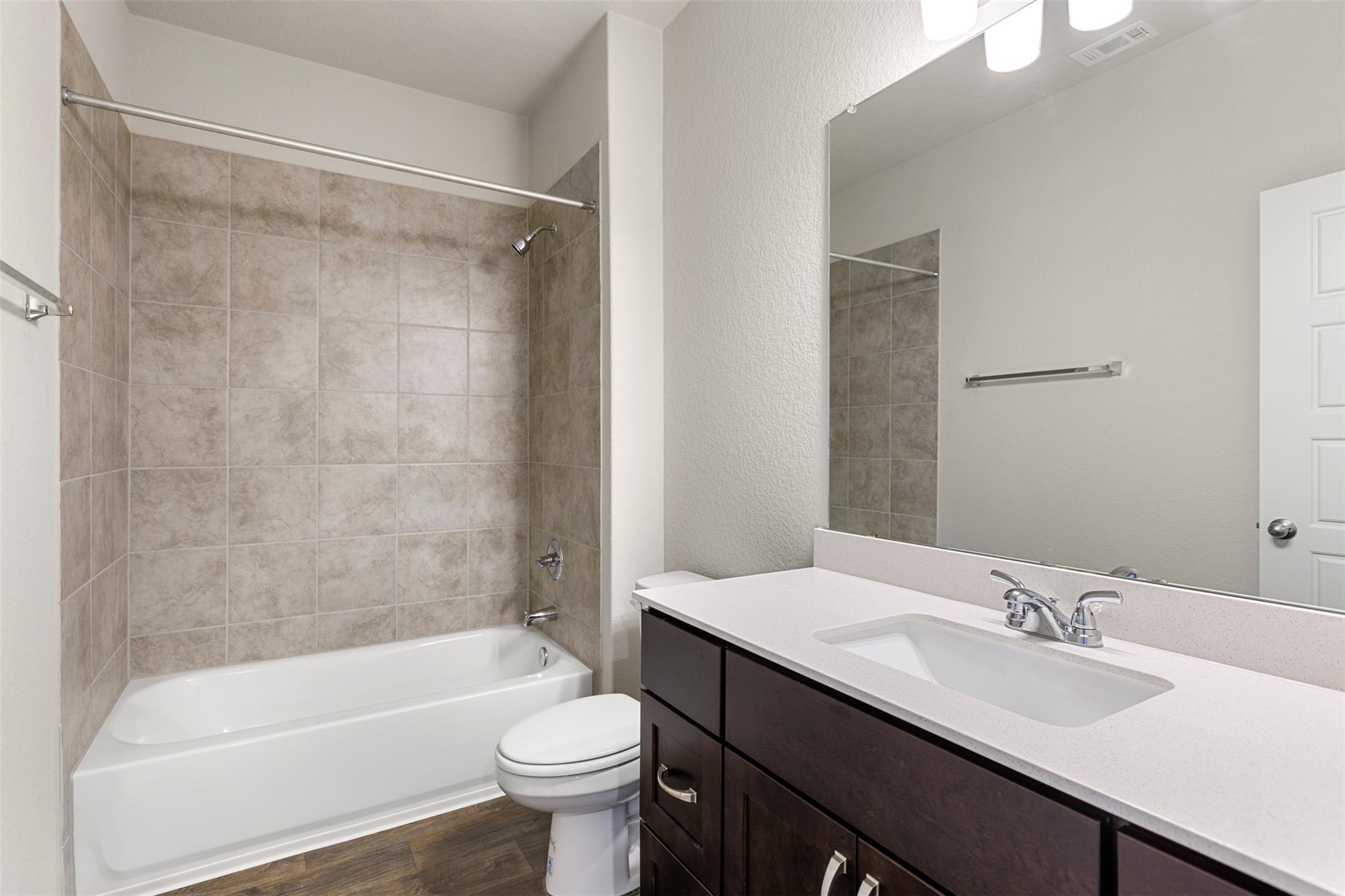 421 Hortus Dr Property Photo 8