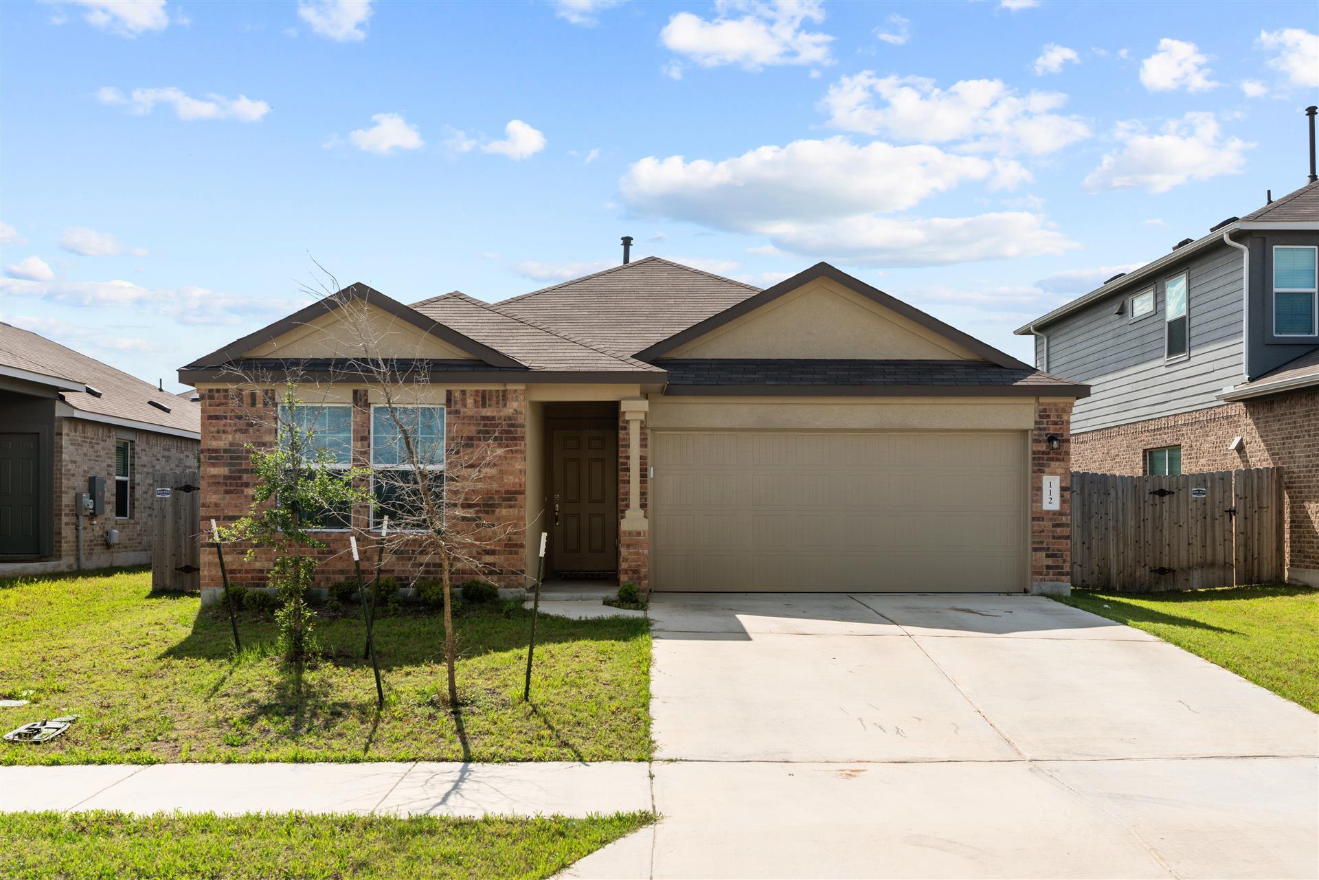 112 Montego St Property Photo