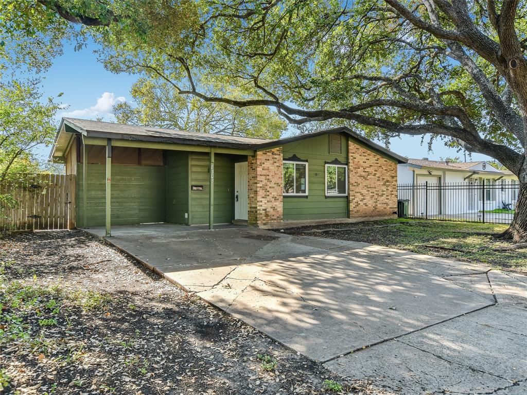 8303 Reeda Ln Property Photo 1