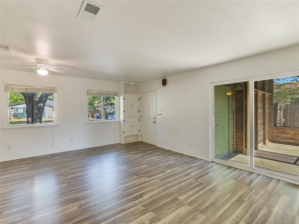 8303 Reeda Ln Property Photo 2