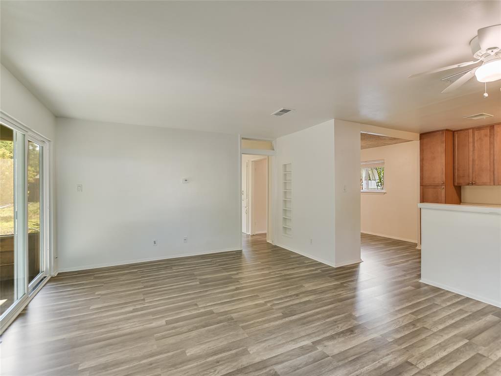 8303 Reeda Ln Property Photo 3