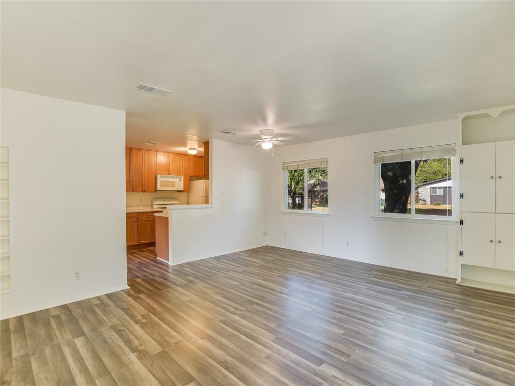 8303 Reeda Ln Property Photo 4