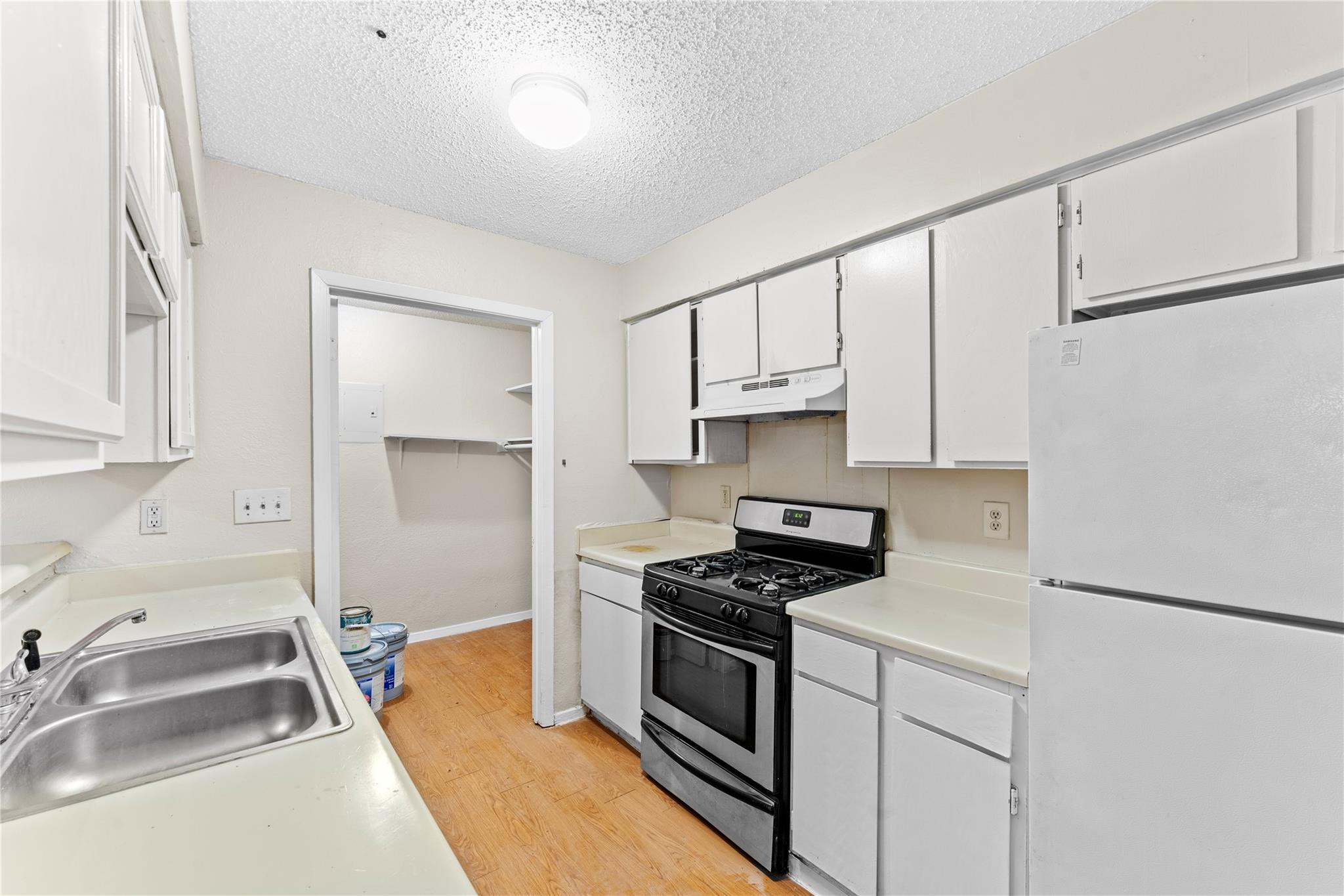 2401 Bucks Run Property Photo 7