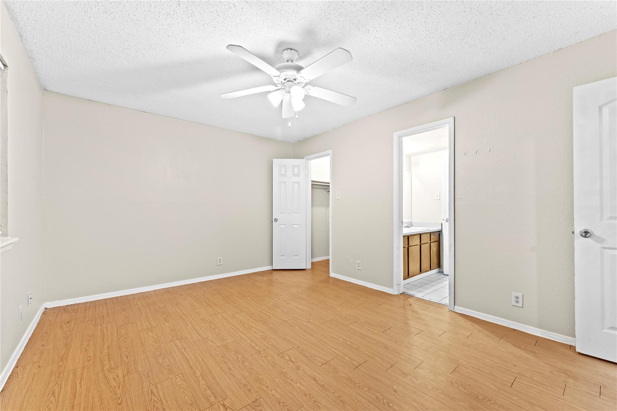 2401 Bucks Run Property Photo 11
