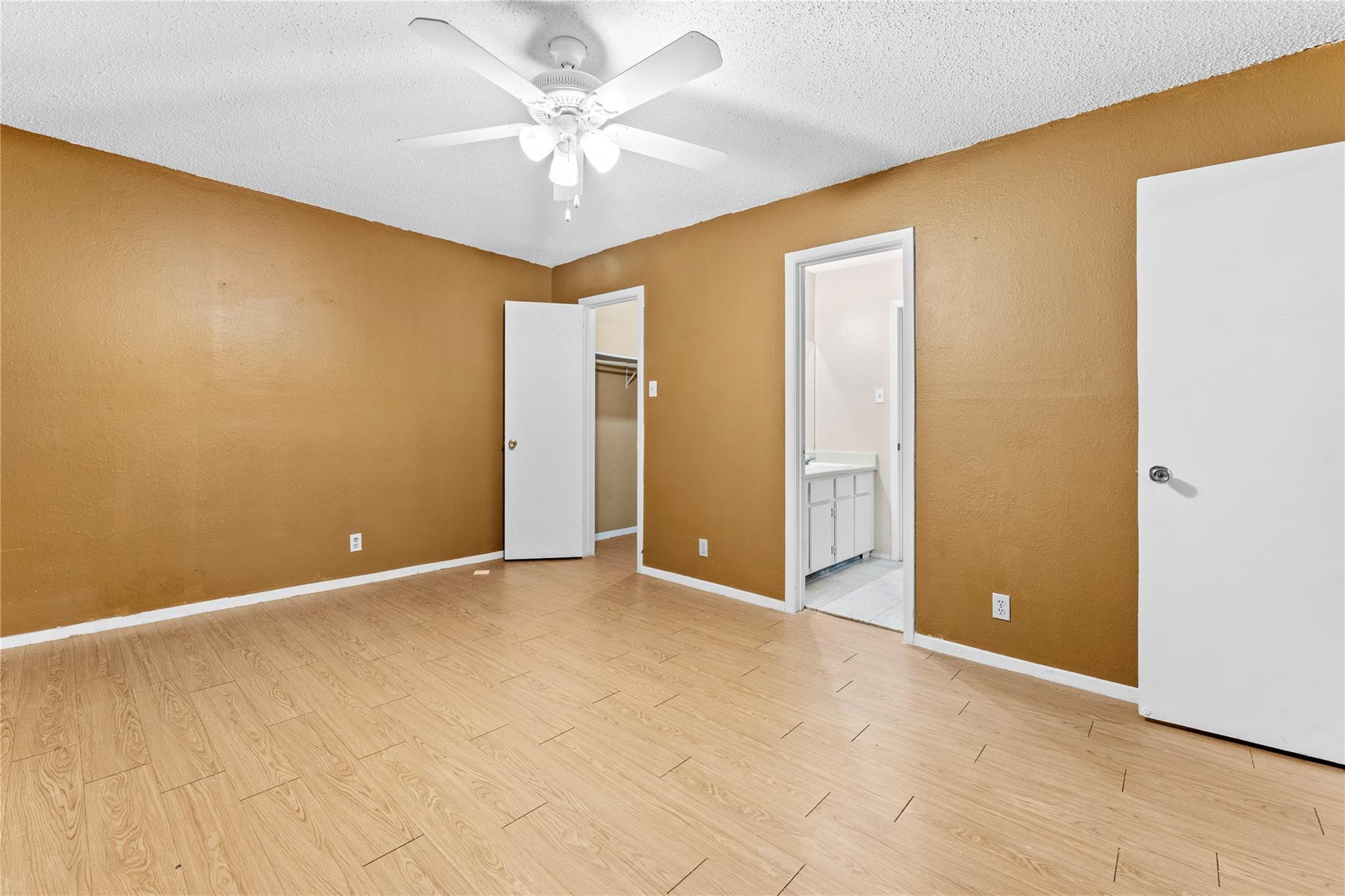 2401 Bucks Run Property Photo 24