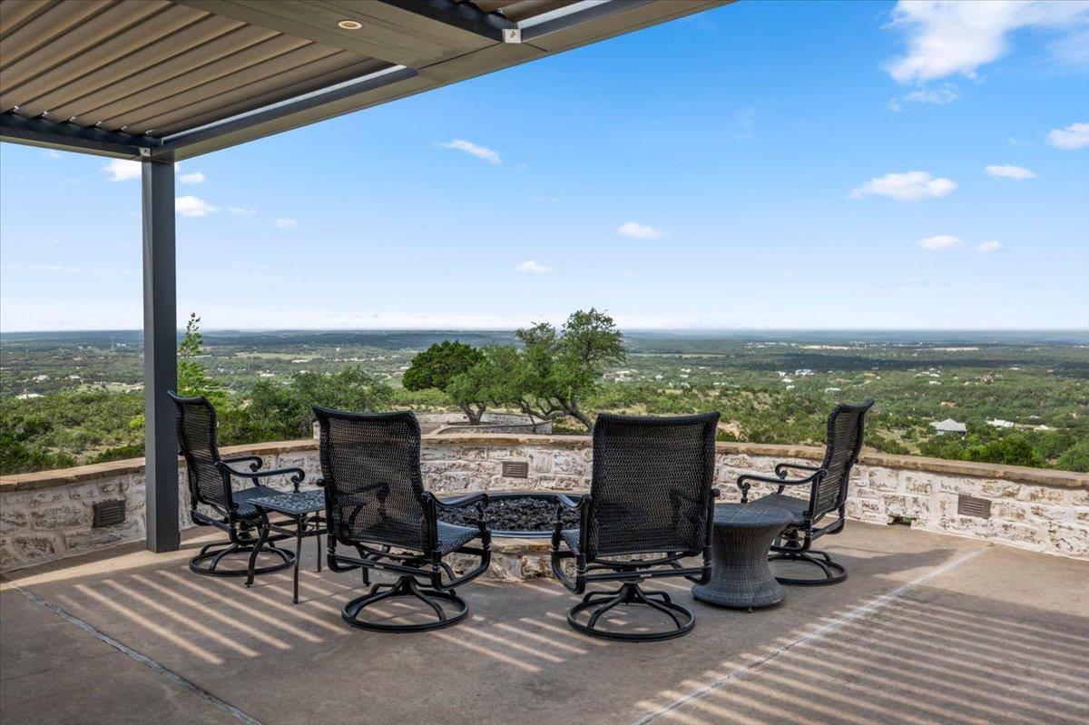 6594 W Hwy 290 None Property Photo 1