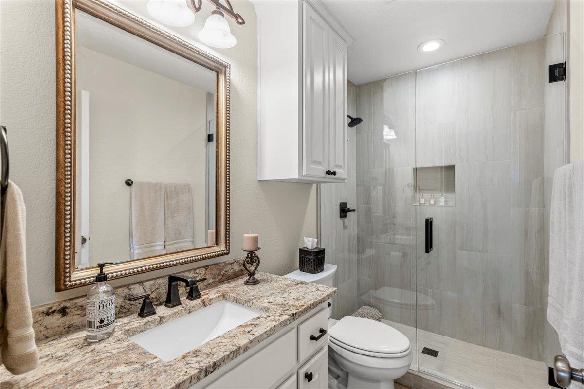 6594 W Hwy 290 None Property Photo 25