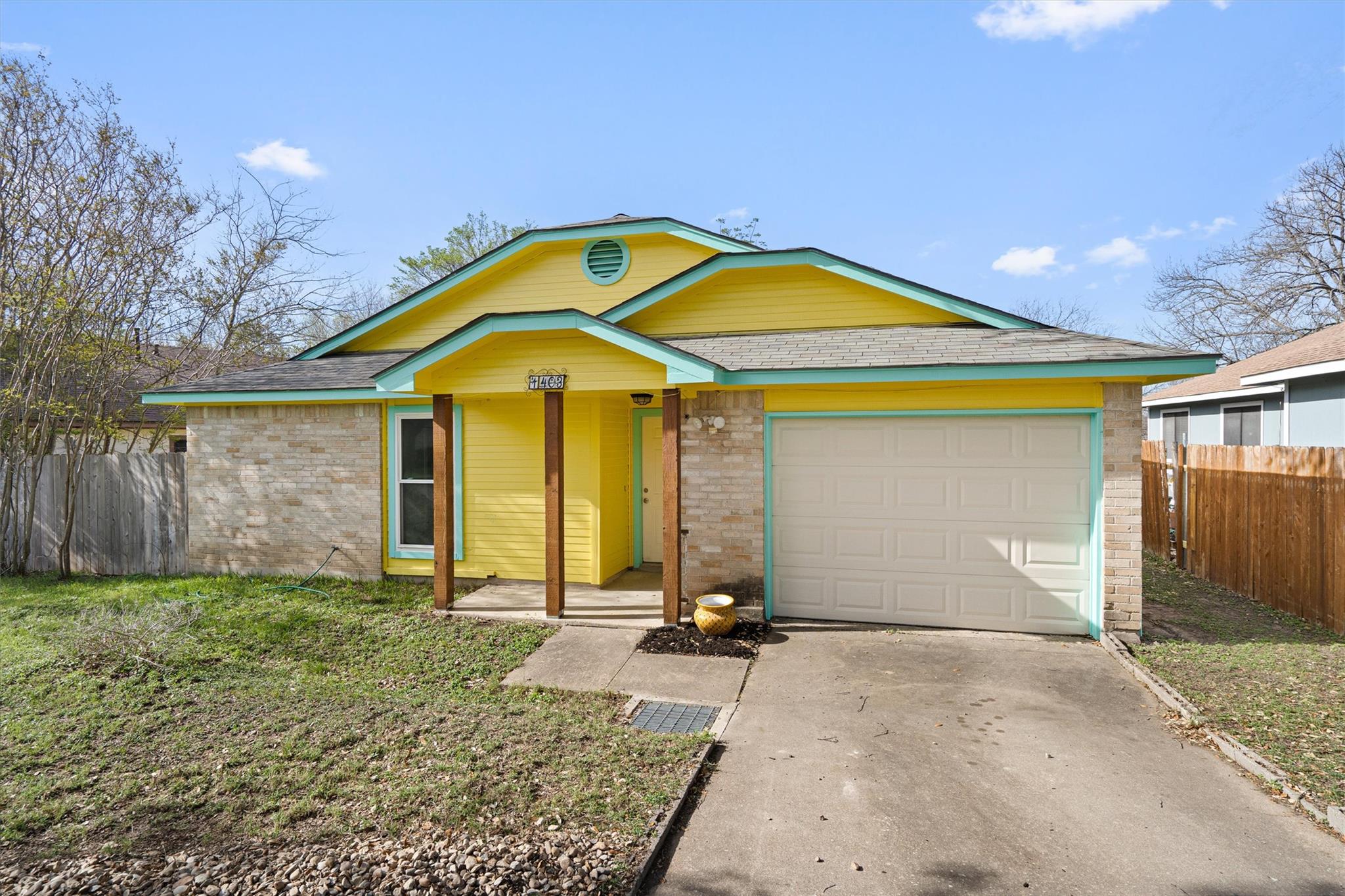 1403 Alma Dr Property Photo 2