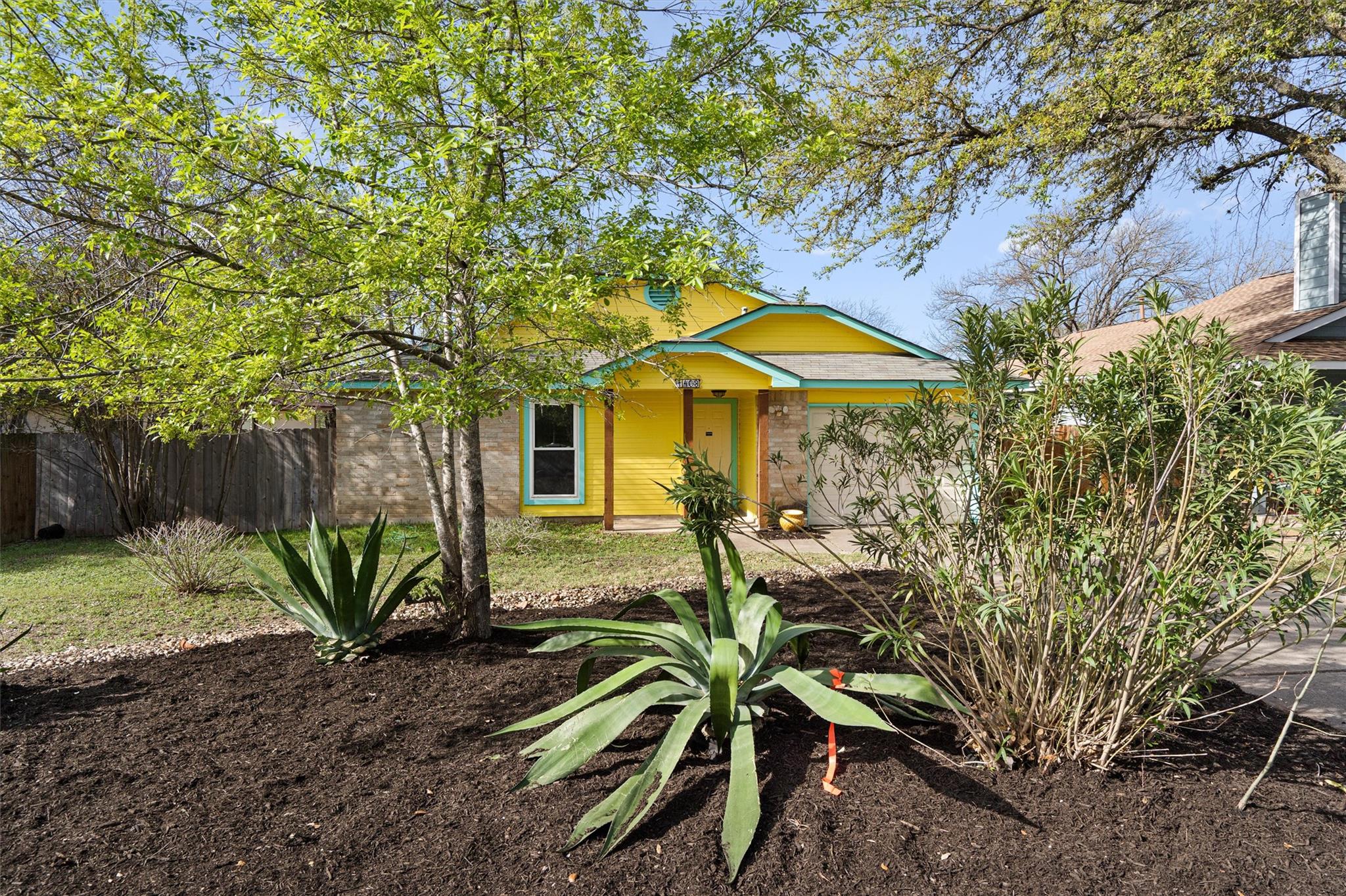 1403 Alma Dr Property Photo 3
