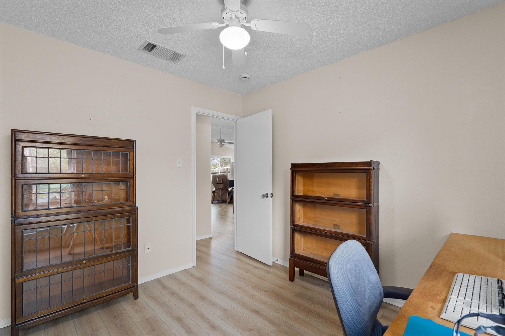 1403 Alma Dr Property Photo 21