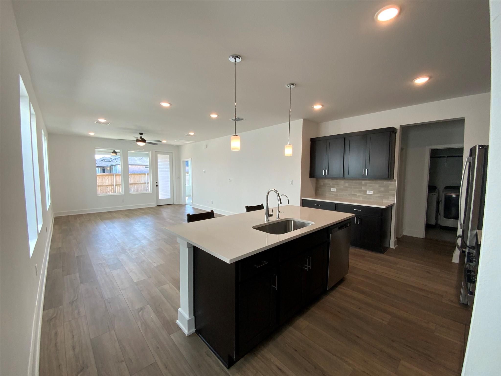 537 Bauer Loop Property Photo 3