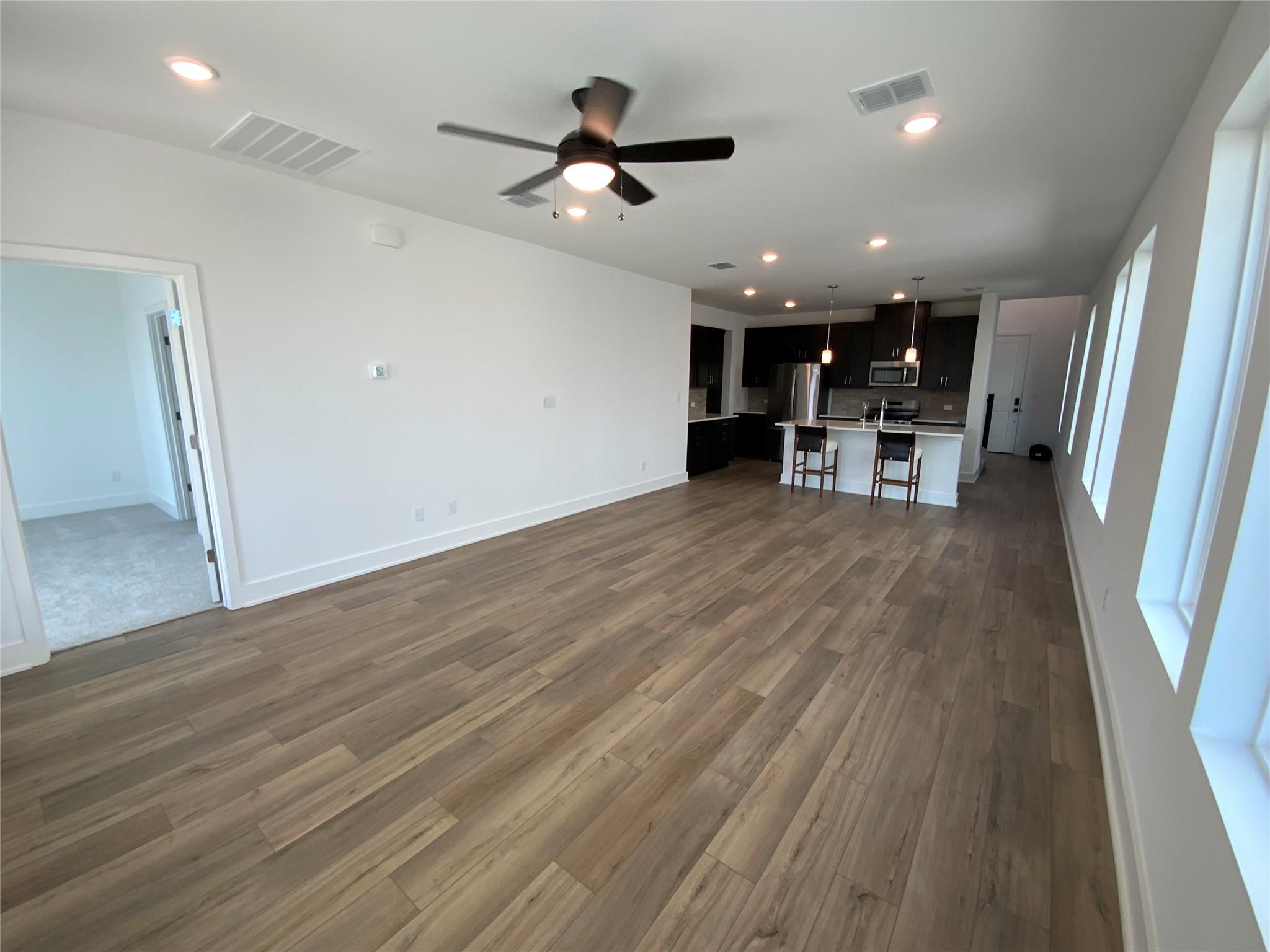 537 Bauer Loop Property Photo 6