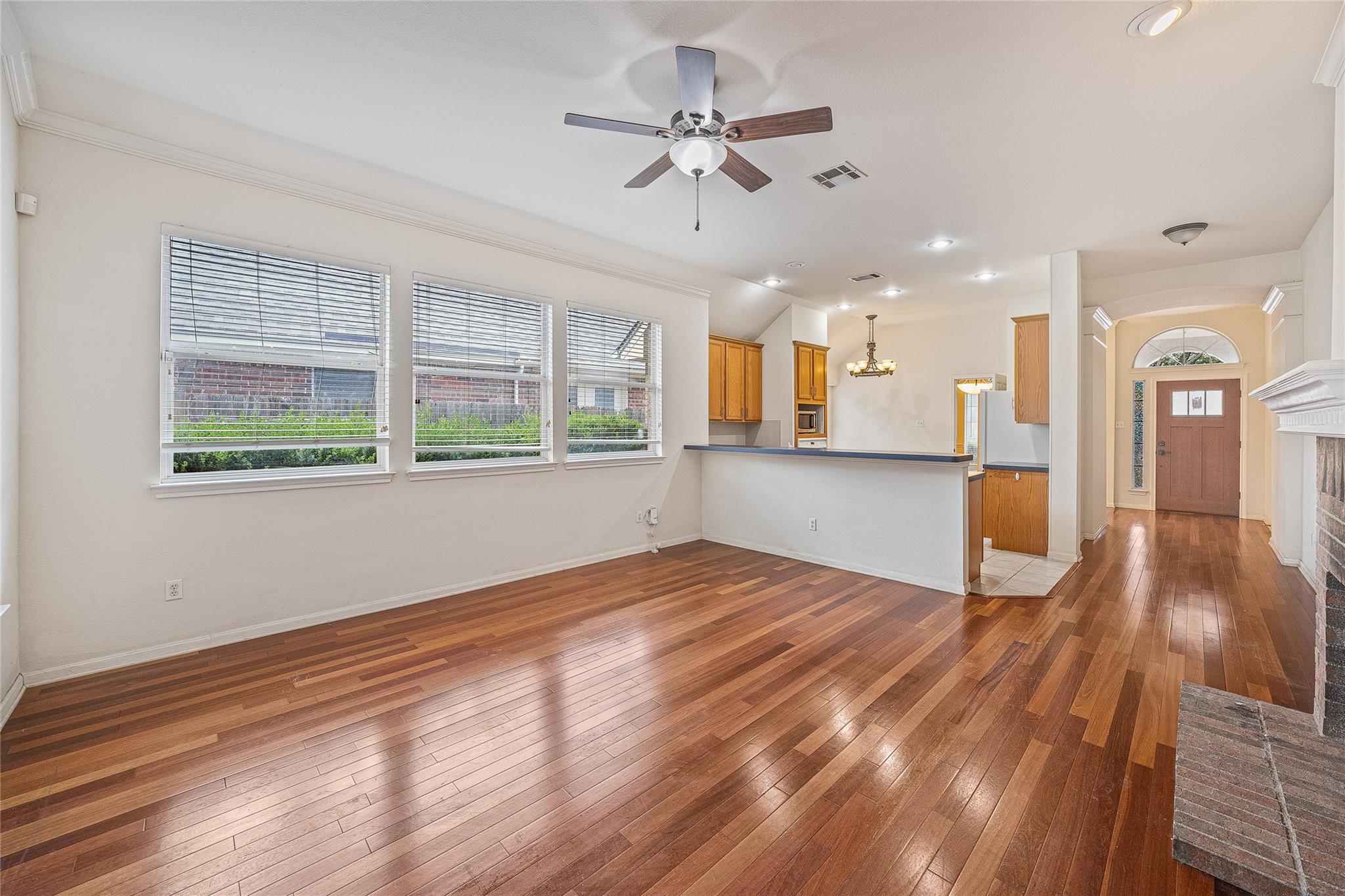 1804 Montana Sky Dr Property Photo 4