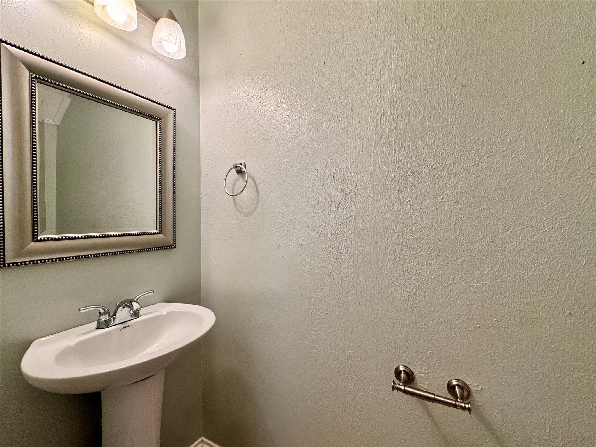 2203 Granberry Dr #a Property Photo 10