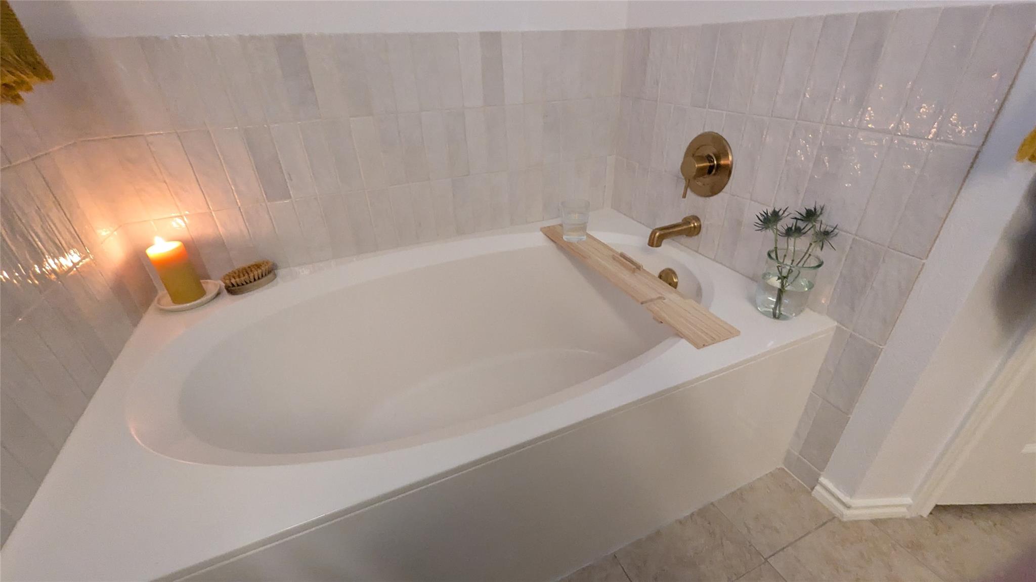 8350793 Property Photo 16