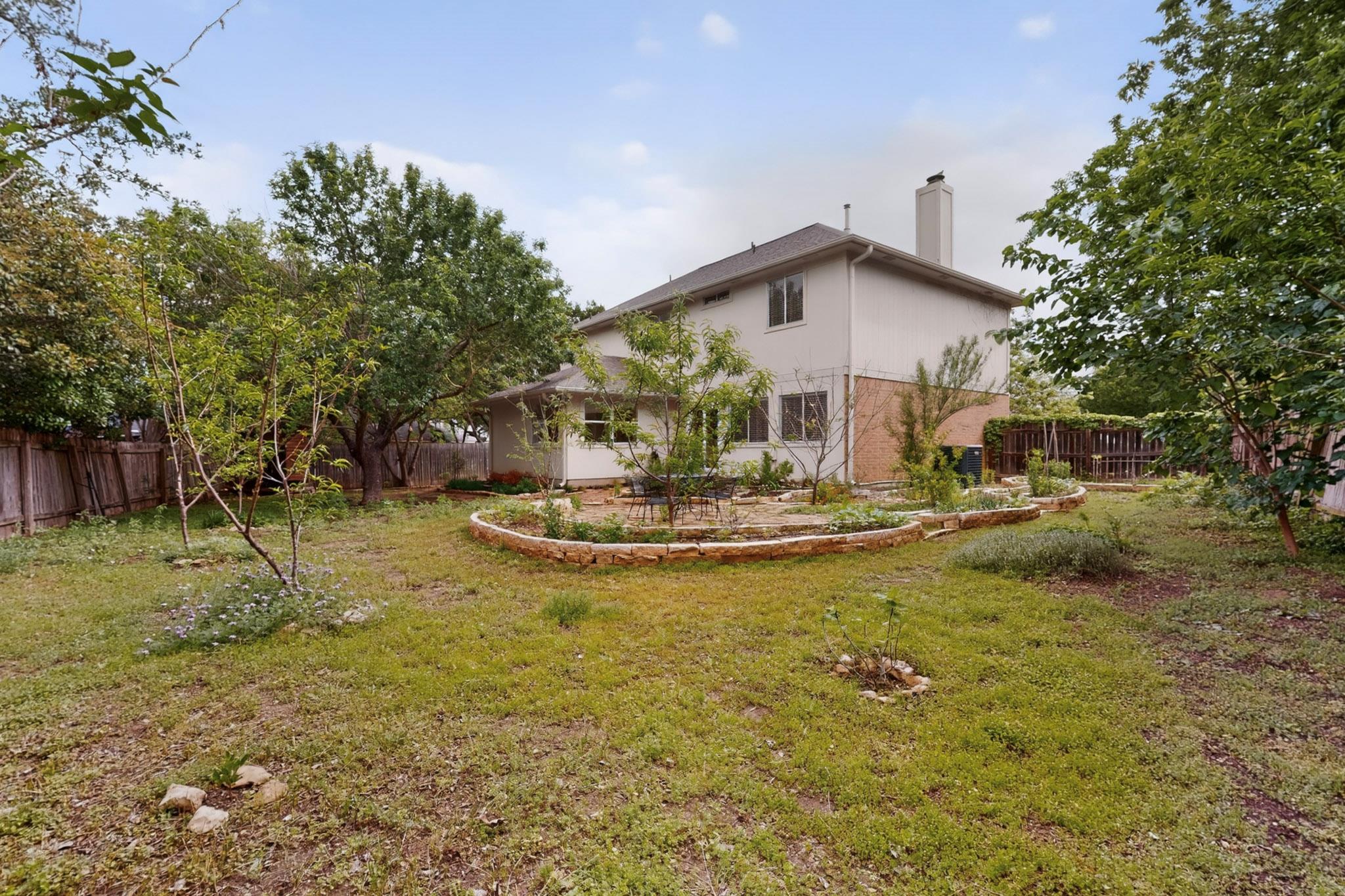 8350793 Property Photo 17