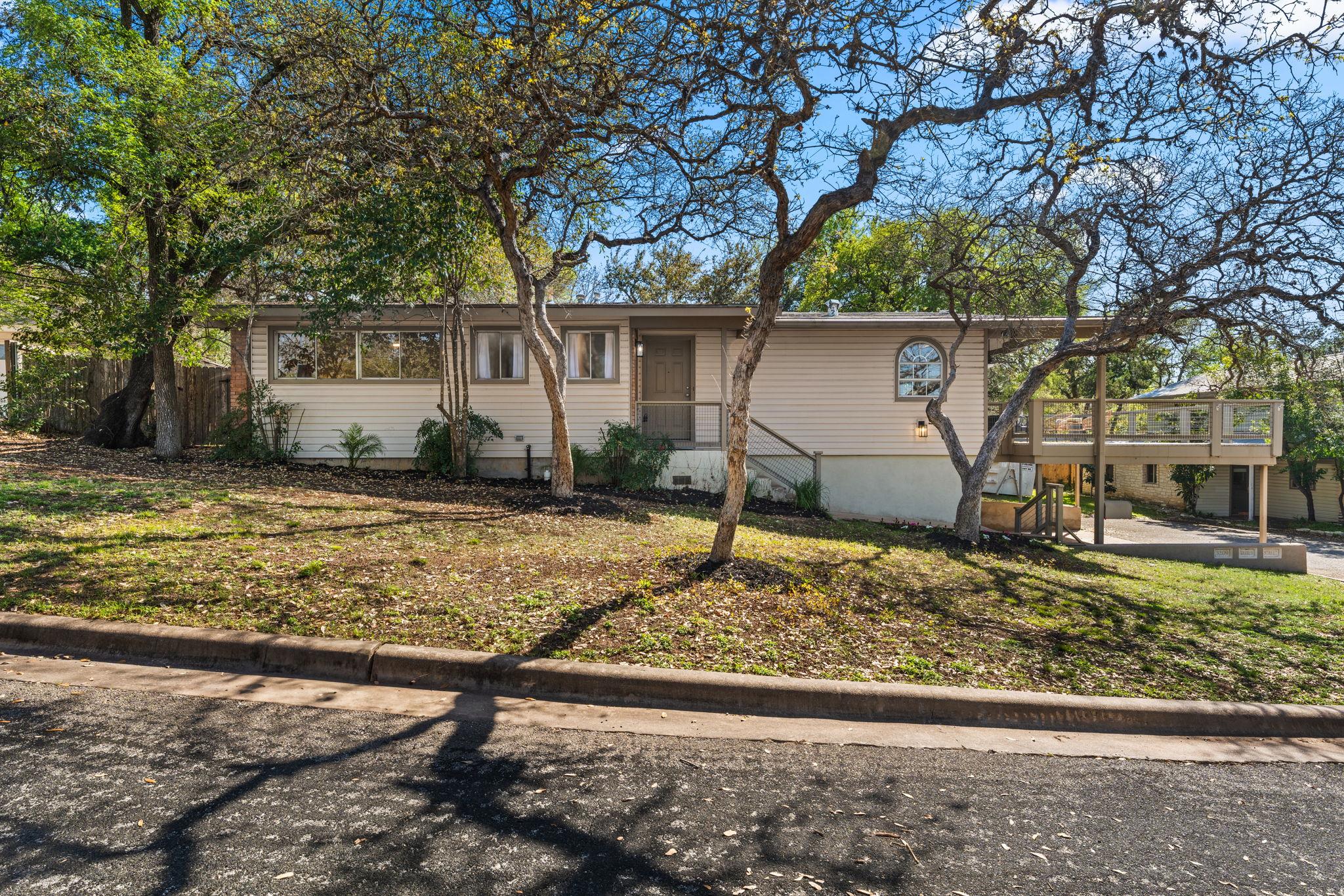 3209 Warren St Property Photo