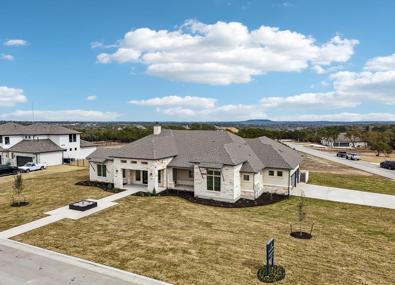 200 Nighthorse Property Photo 1