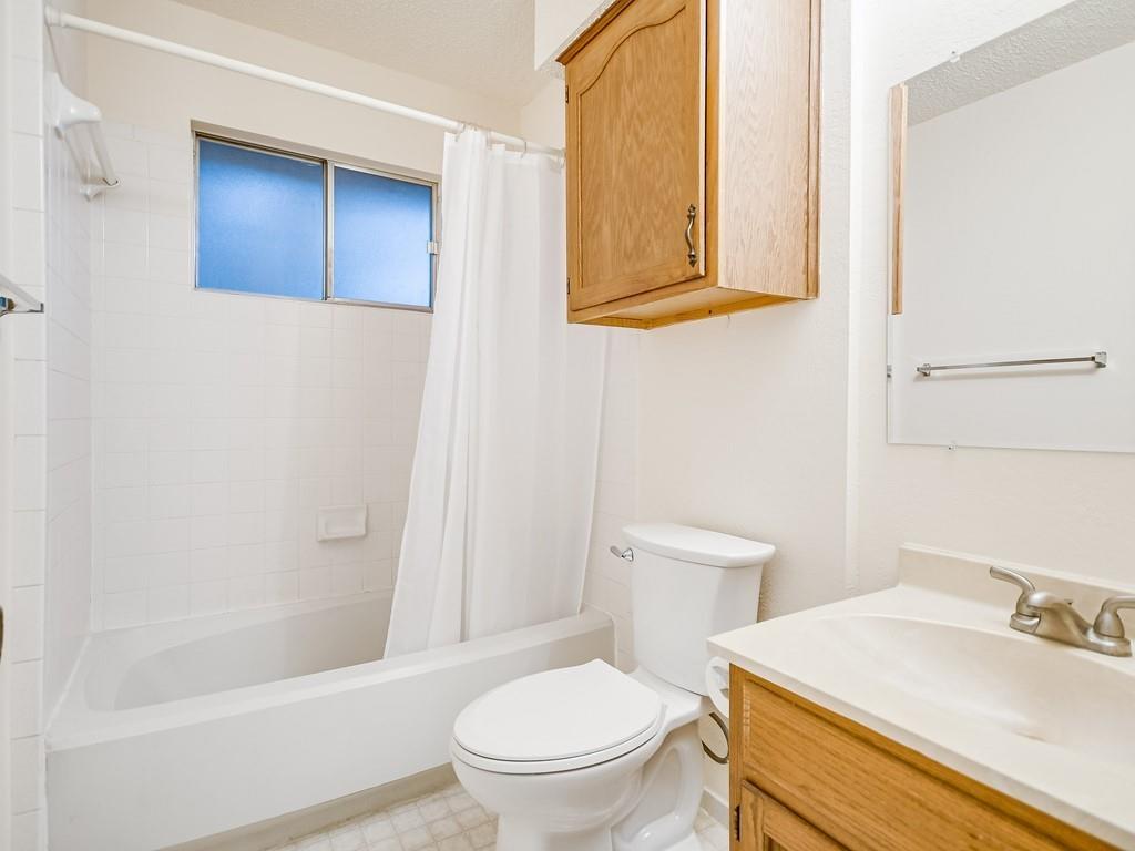 6515 Fair Valley Trl Property Photo 9
