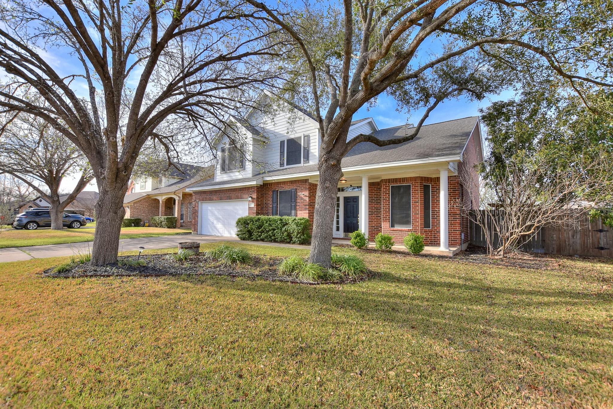 303 Preakness Pl Property Photo