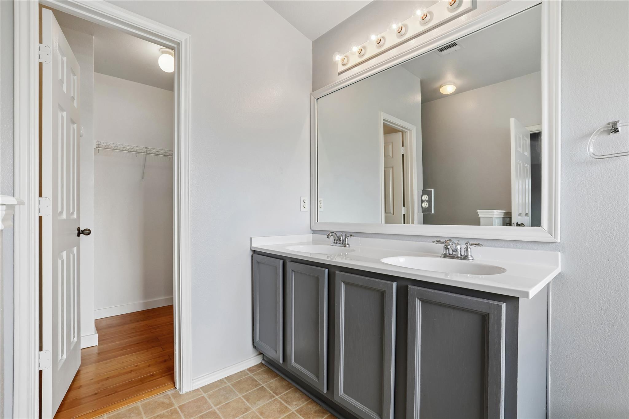1001 Monadale Trl Property Photo 30
