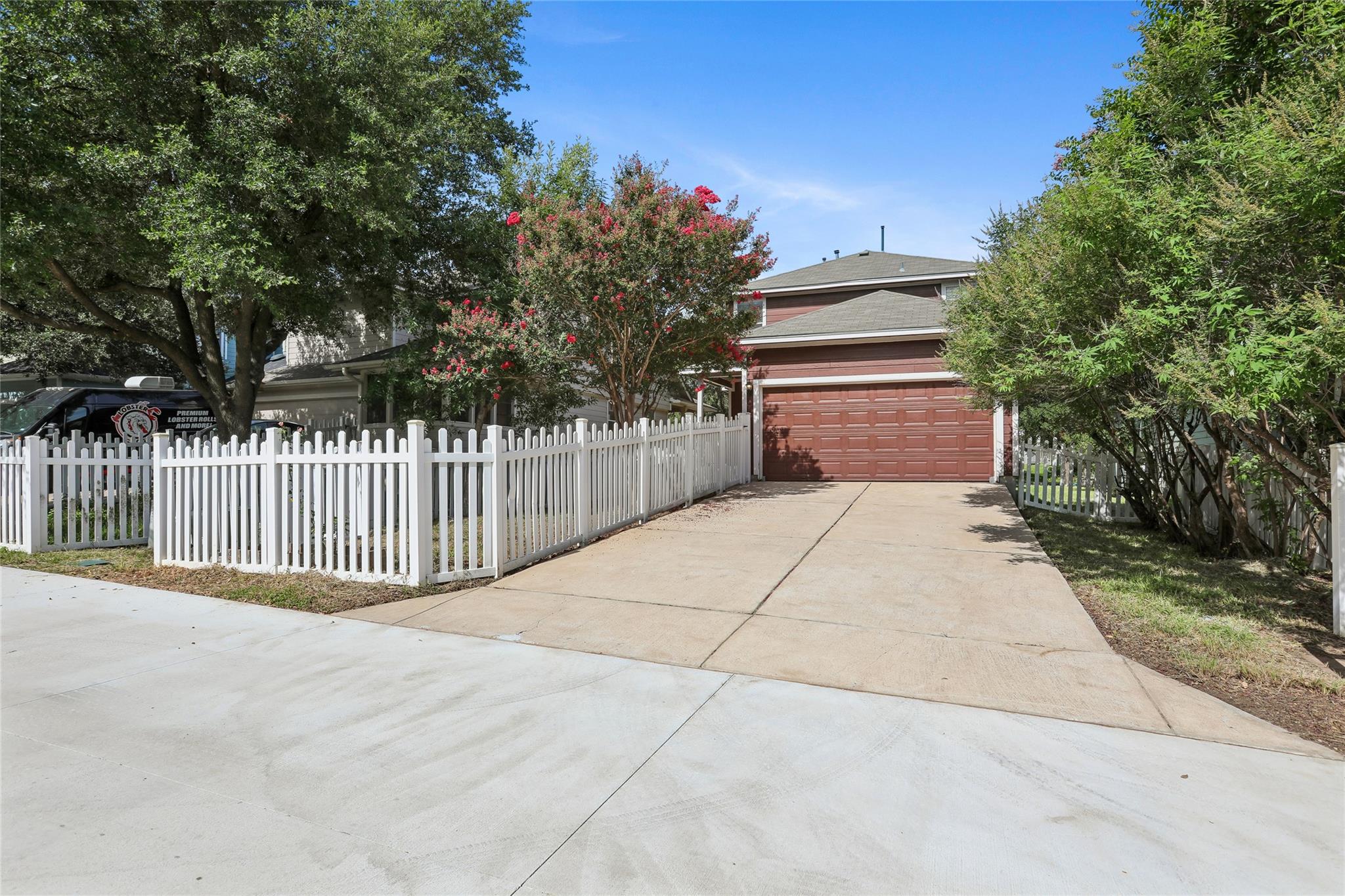 1001 Monadale Trl Property Photo 32