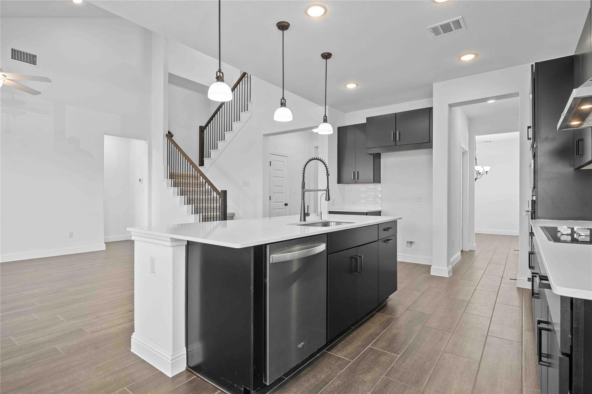 1001 Otello Way Property Photo 10