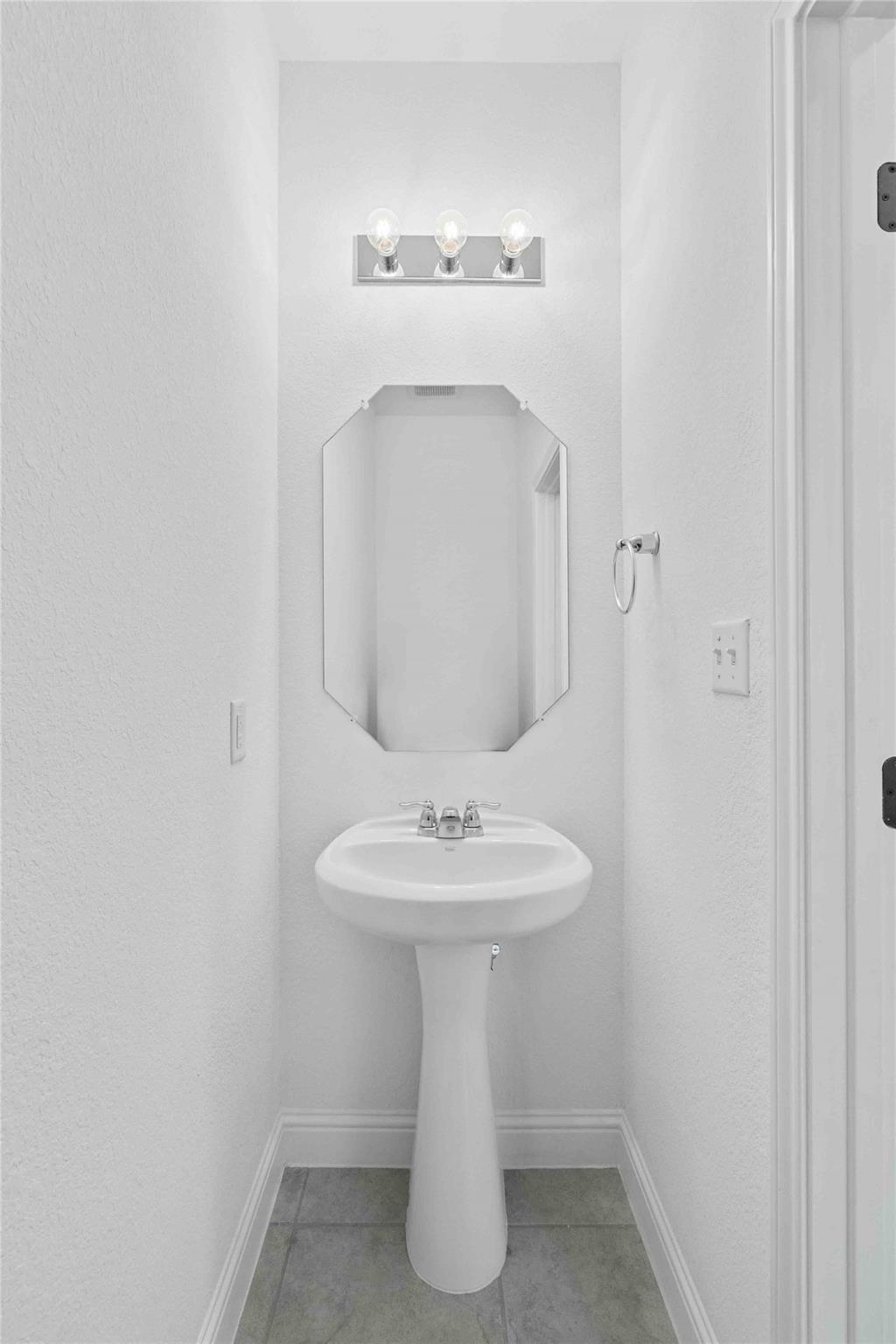 1001 Otello Way Property Photo 14