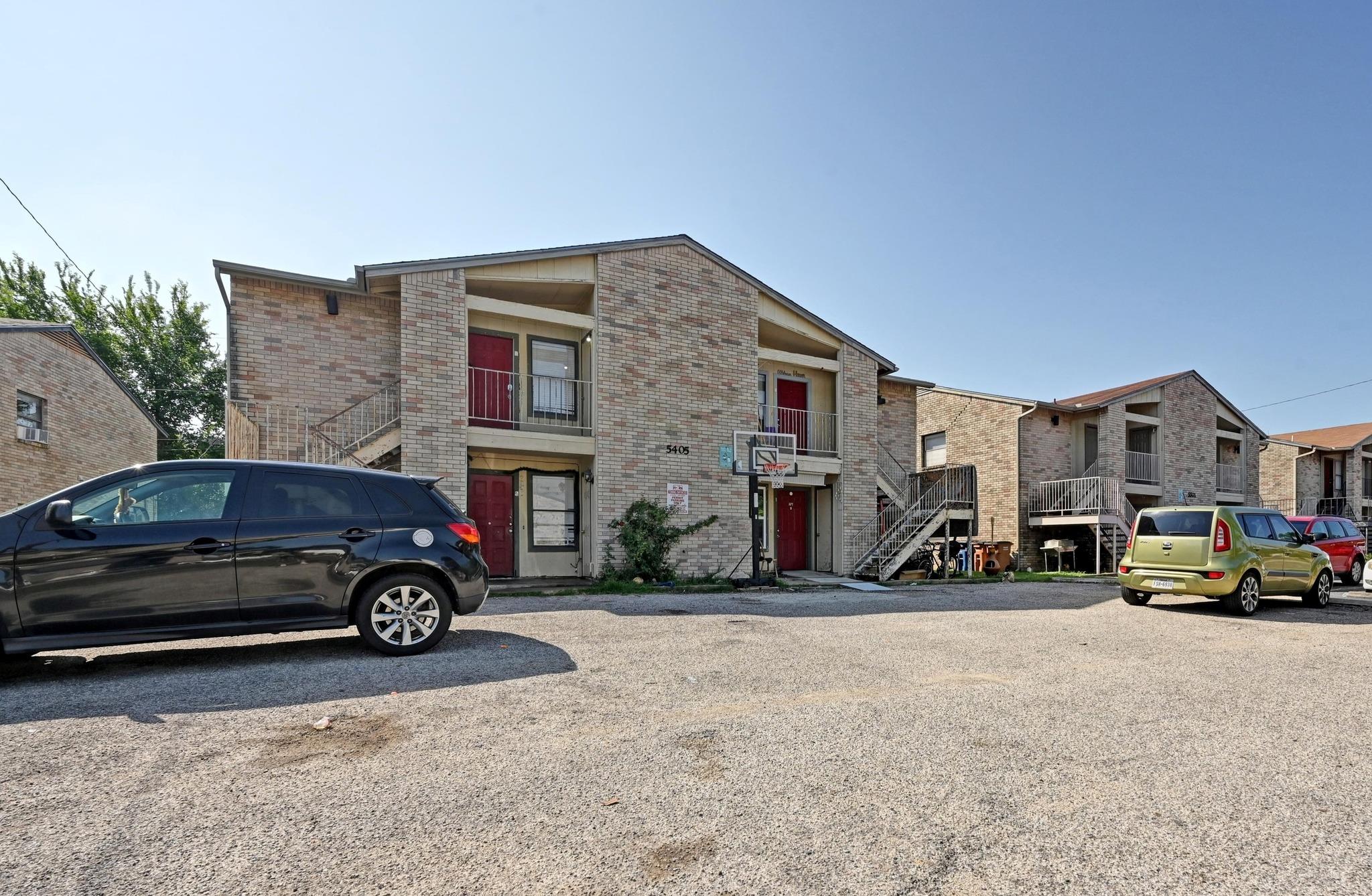 5405 Rose Hill Cir Property Photo