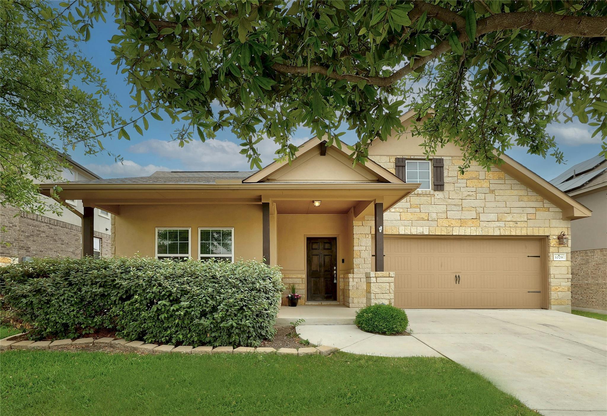 1029 Feldspar Stream Way Property Photo 1