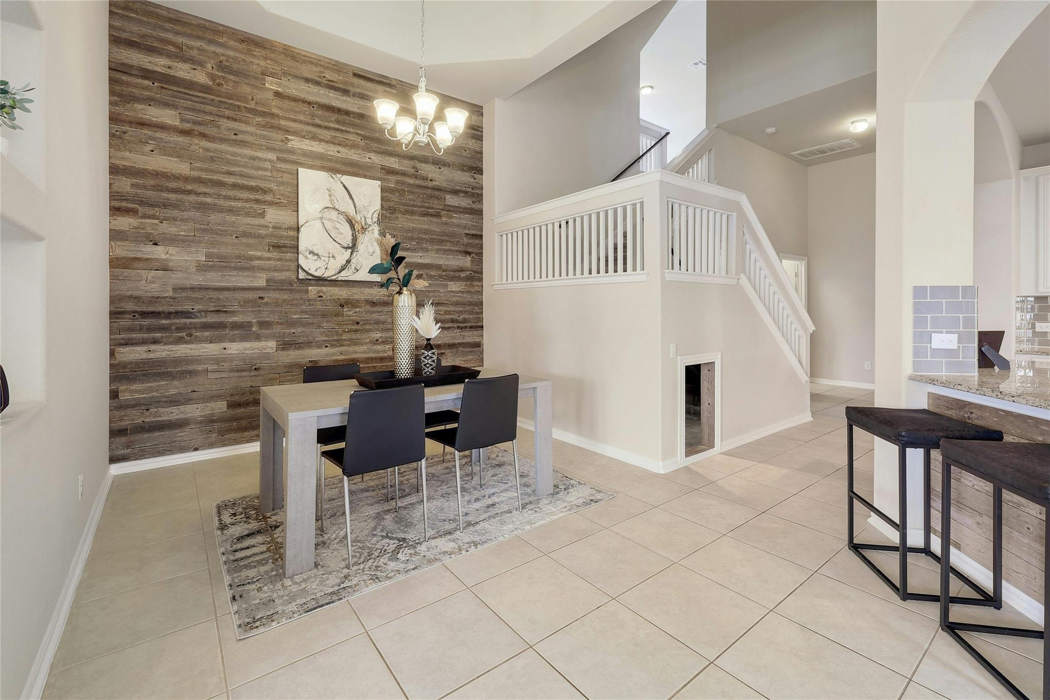 1029 Feldspar Stream Way Property Photo 3
