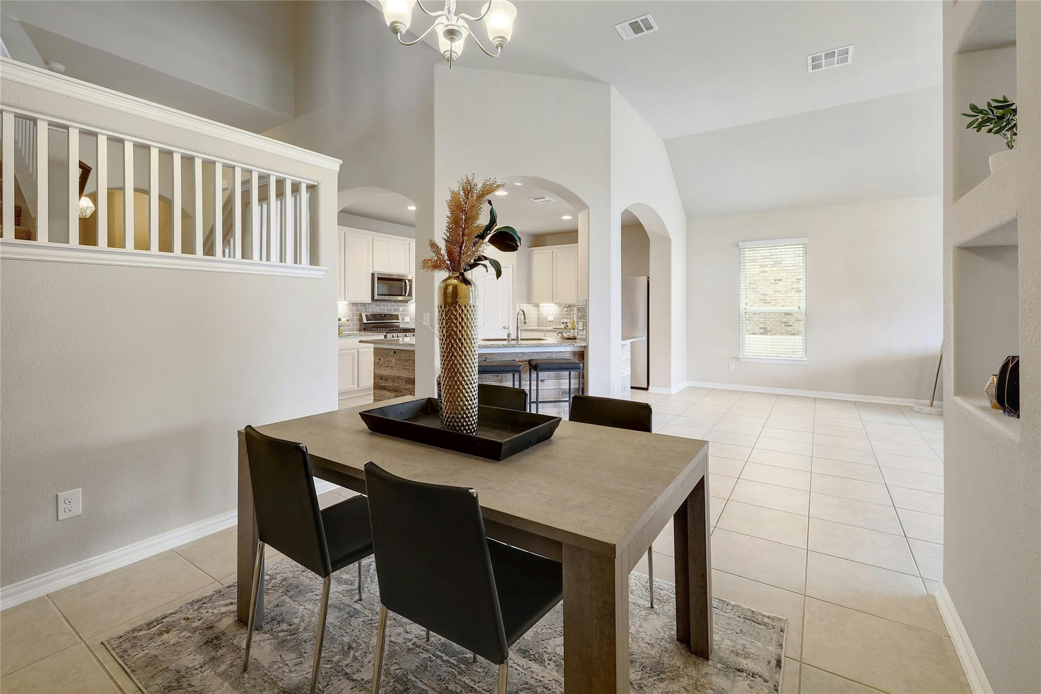 1029 Feldspar Stream Way Property Photo 4
