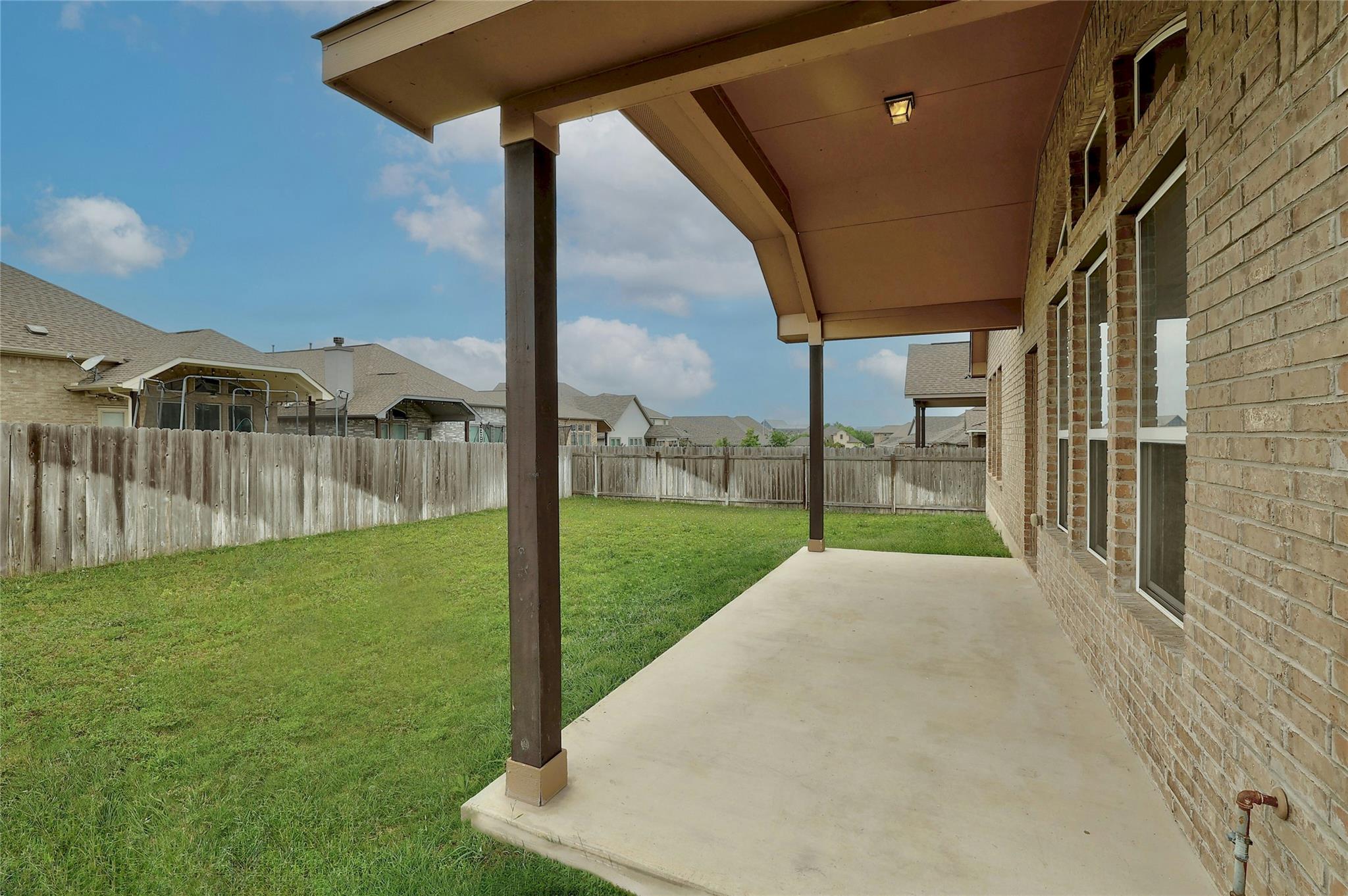 1029 Feldspar Stream Way Property Photo 14