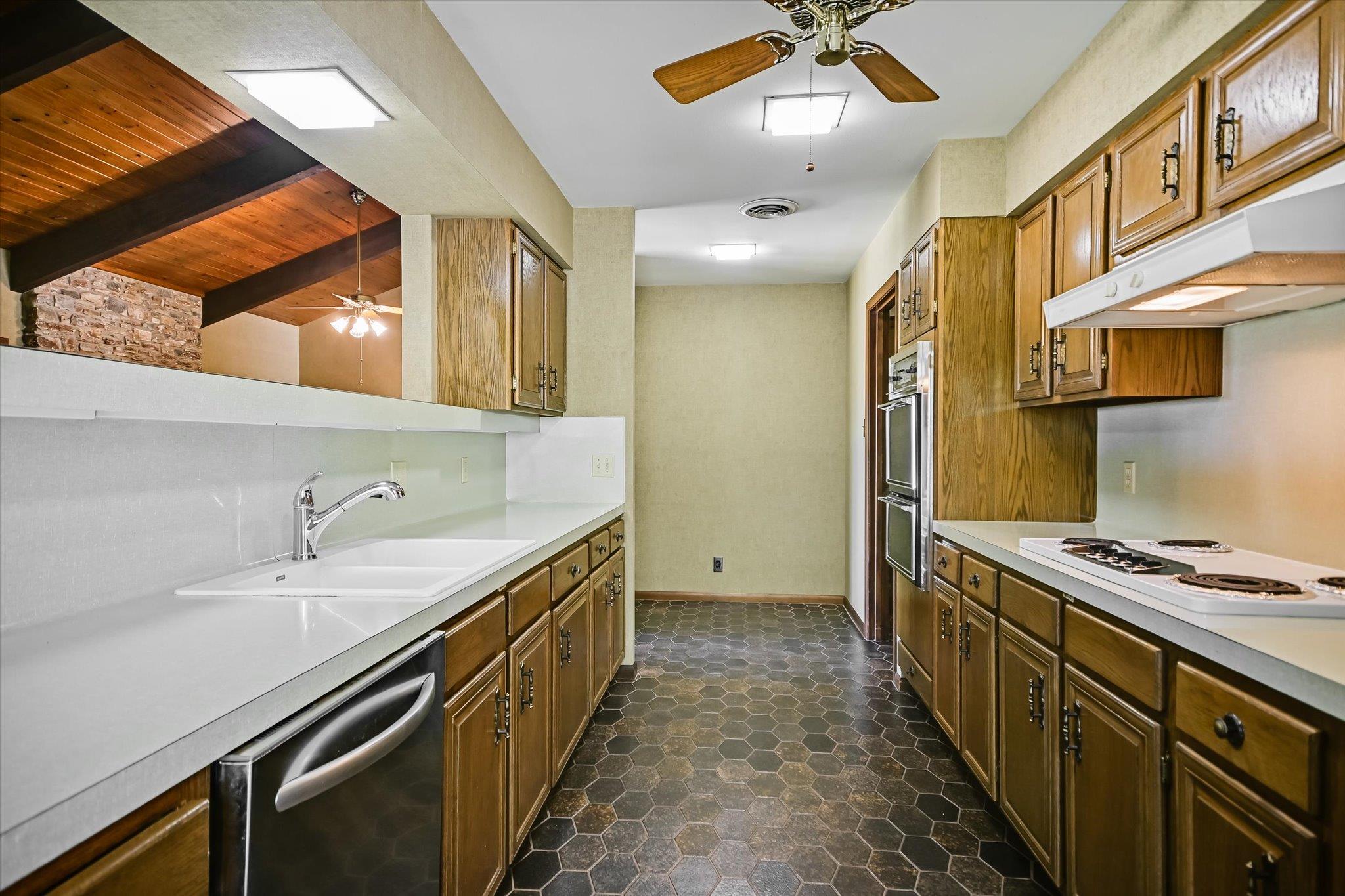 3900 Fm 2325 None Property Photo 11