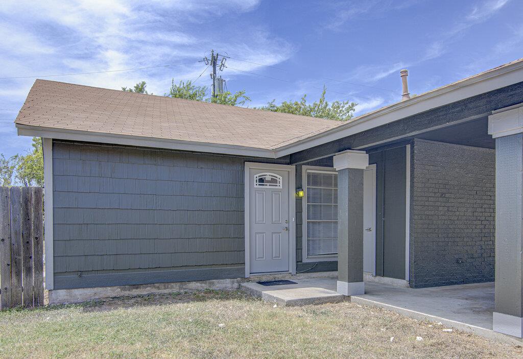 1936 Nicole Cir #b Property Photo 3