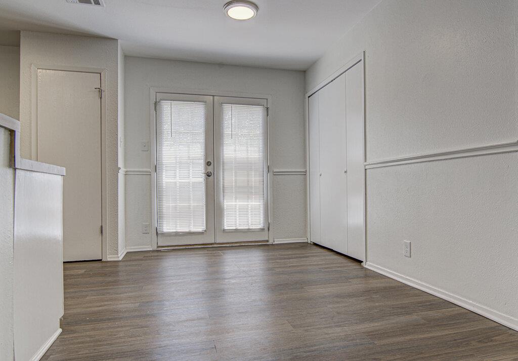 1936 Nicole Cir #b Property Photo 7