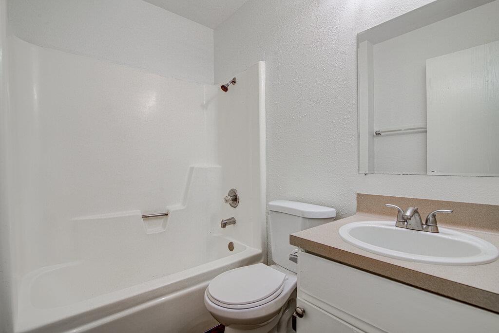 1936 Nicole Cir #b Property Photo 19