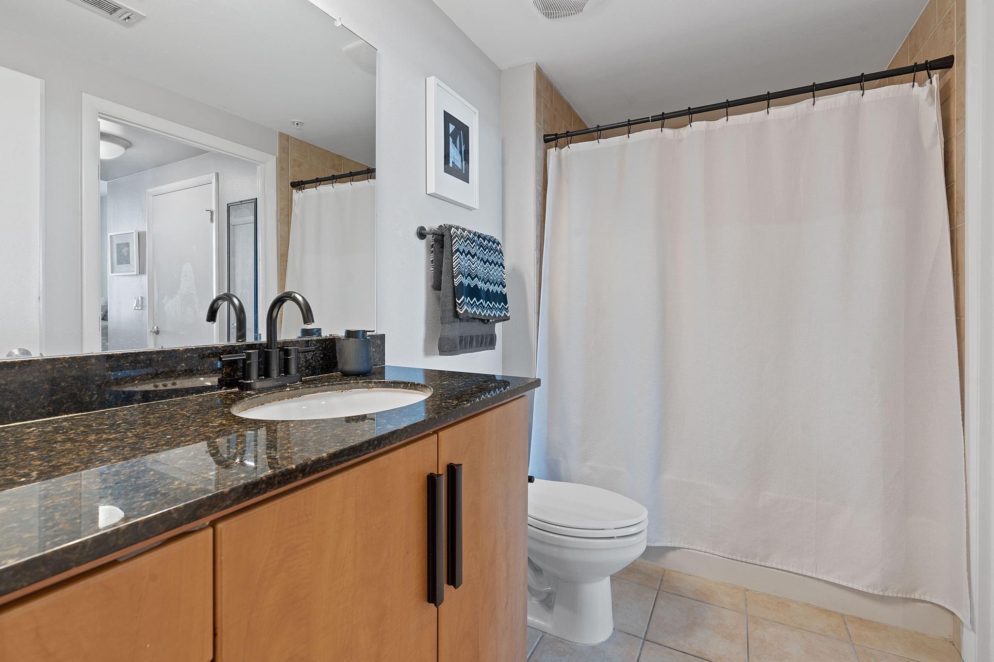 54 Rainey St 815 Property Photo 17