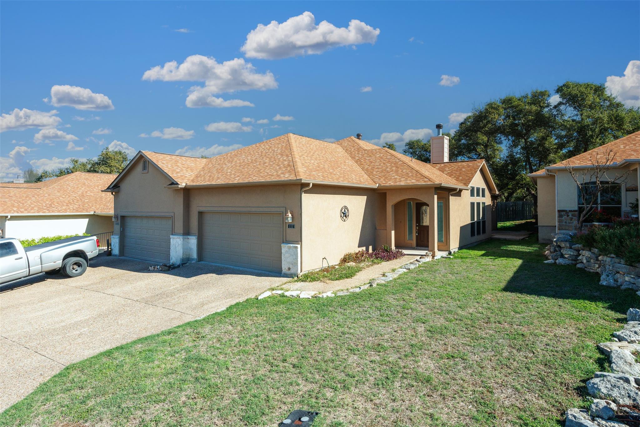 112 Clearwater Ct Property Photo