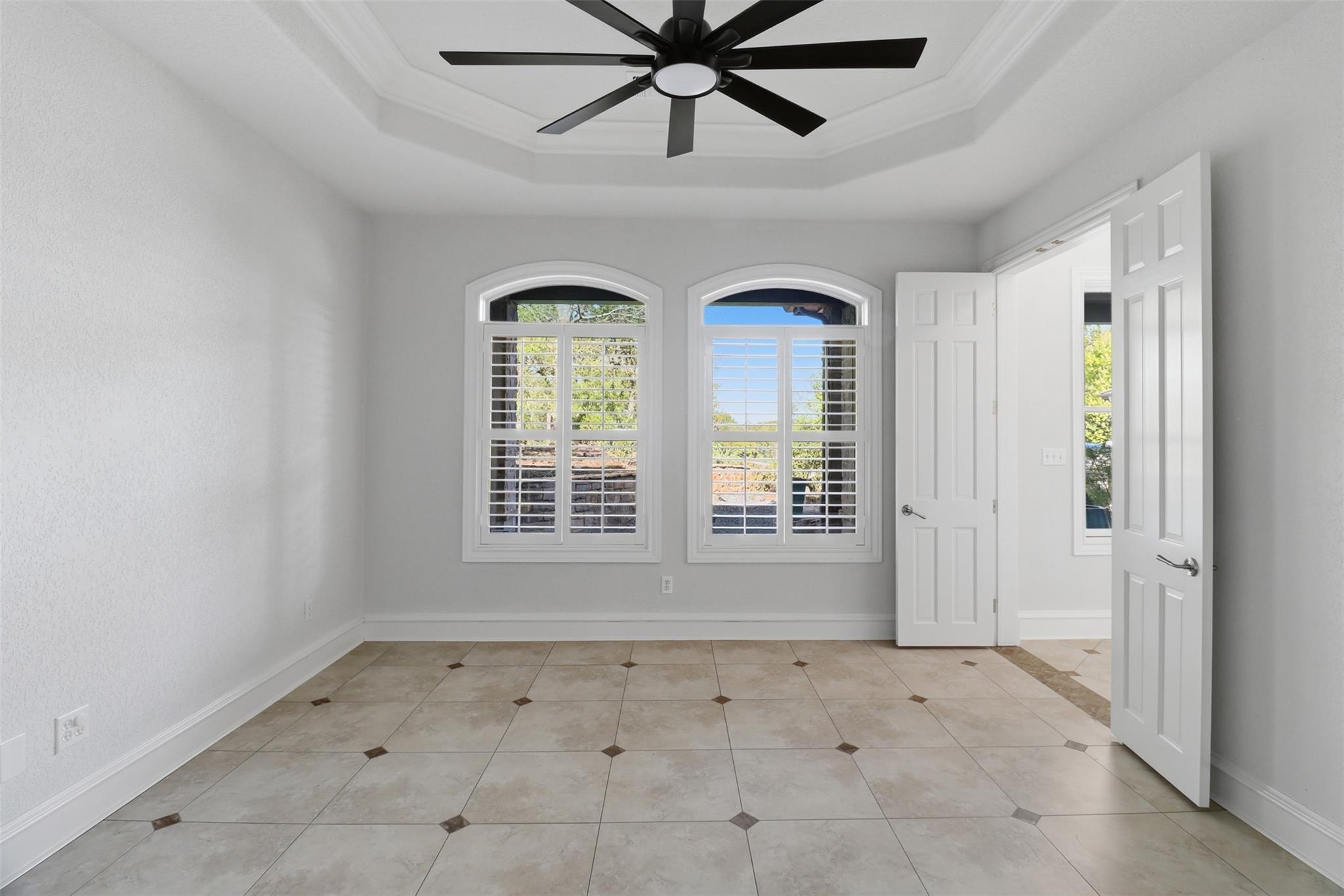 1071 Escalar Dr Property Photo 23