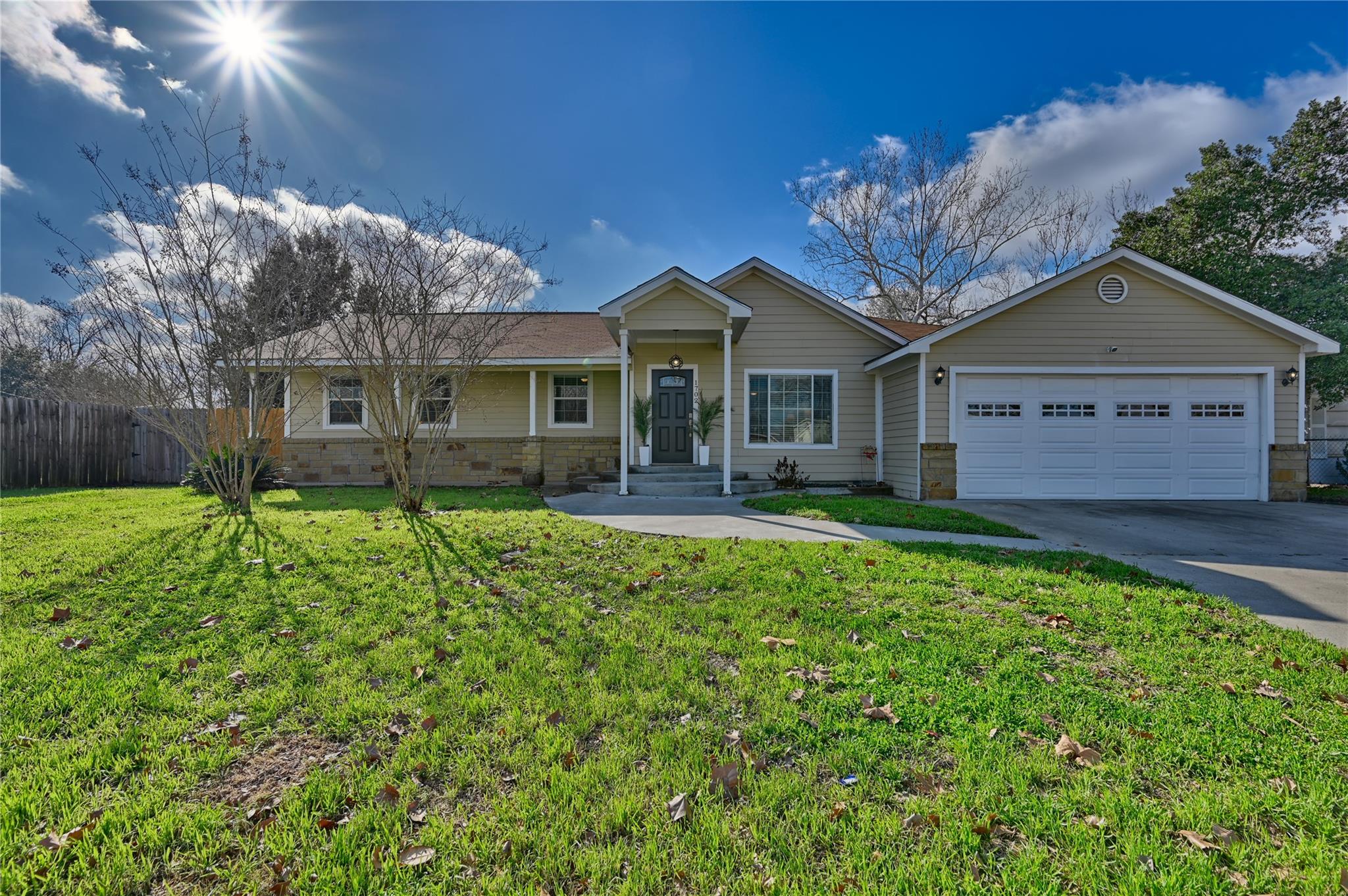 1702 Rampart St Property Photo 1