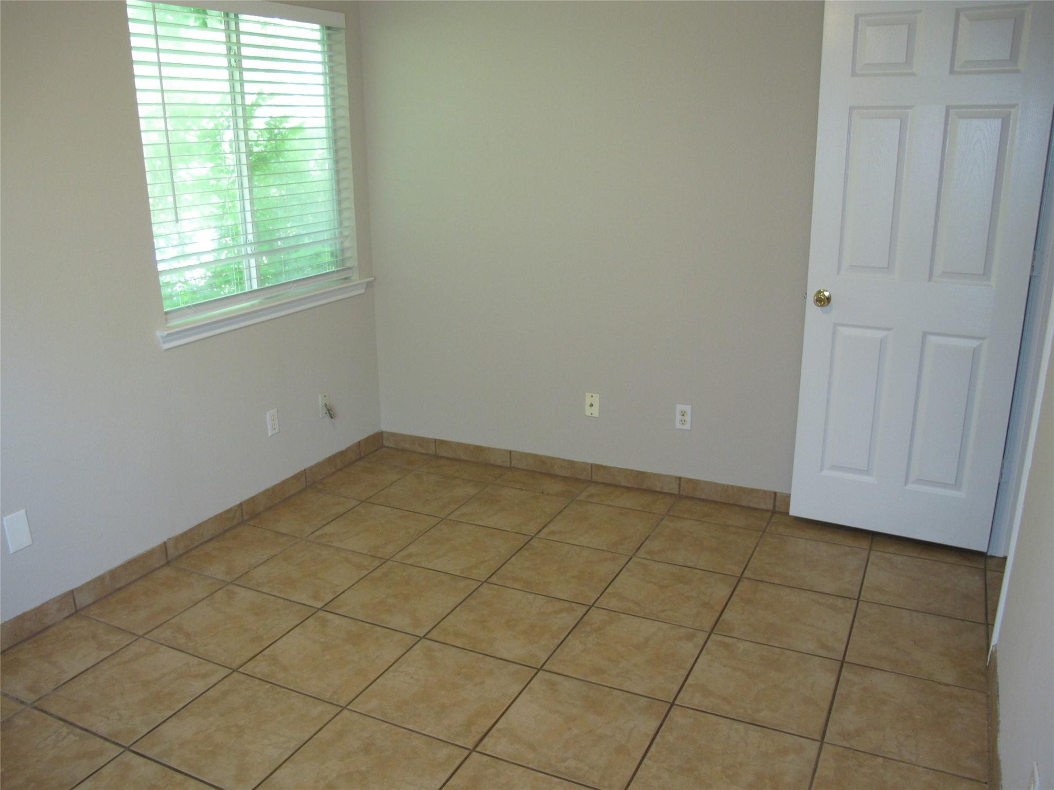 902 Quartz Ct #b Property Photo 24