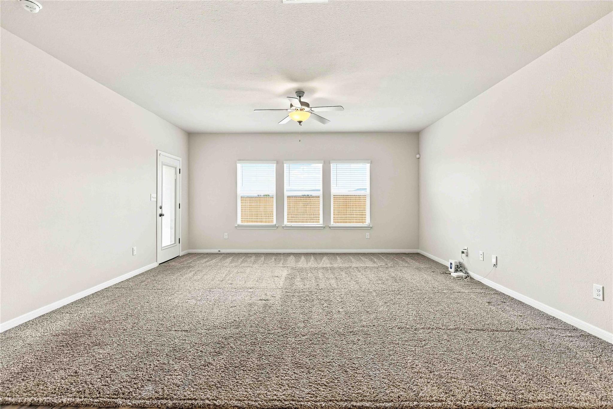 14412 Heartland Dr Property Photo 5