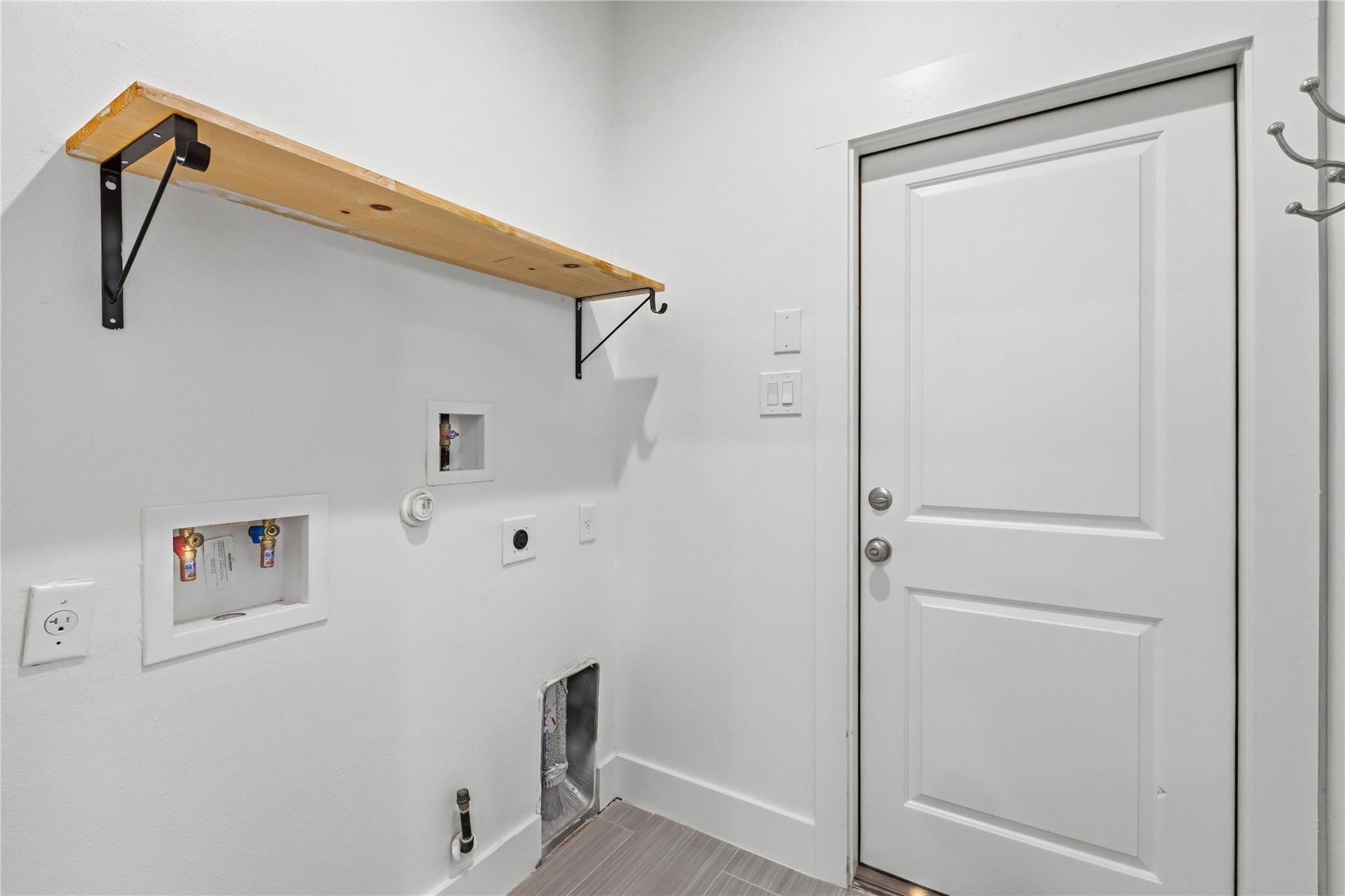 4124 Valley View Rd #4a Property Photo 16