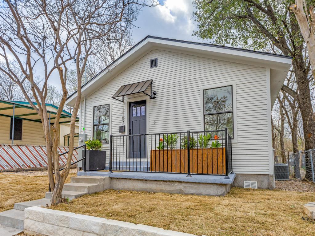 1107 Lincoln St Property Photo