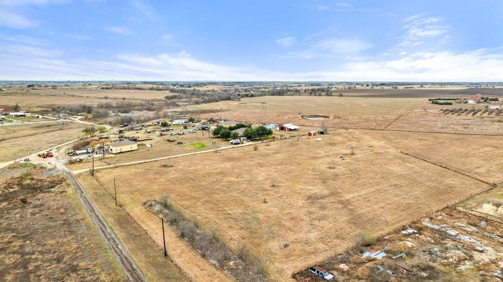 20646 Cameron Rd Property Photo 6